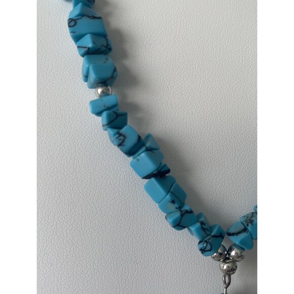 Vintage to Now Turquoise Single Strand Necklace Choker and Earring Set Handmade - Picture 5 of 12